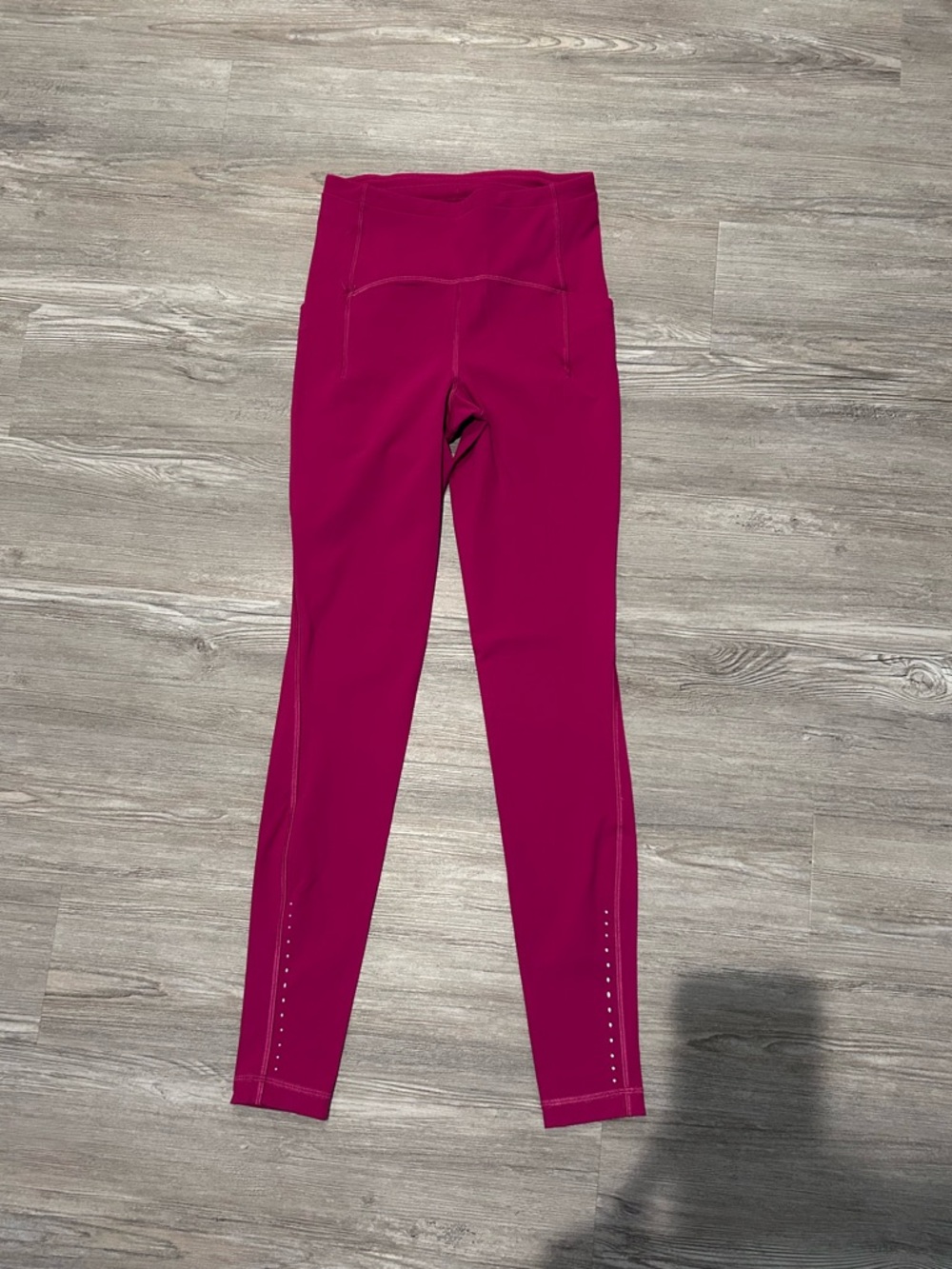 Lululemon Swift Speed High Rise Tight 28”- Size 2 magenta